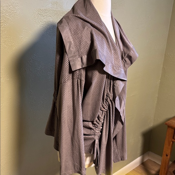 Gray Ruffled Open Front Cardigan - Picture 3 of 10